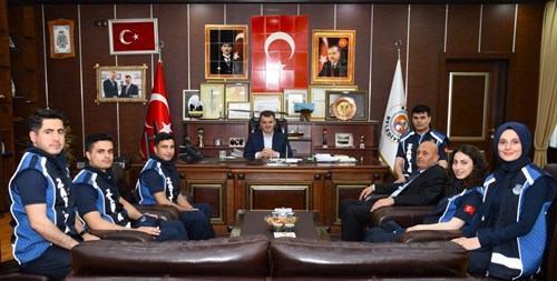 Yeni Göreve Başlayan Zabıta Memurlarından Başkana Ziiyaret